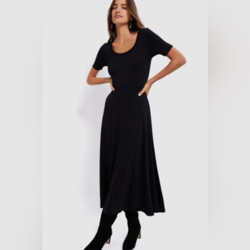 Tuckernuck Black short sleeve Sara maxi dress